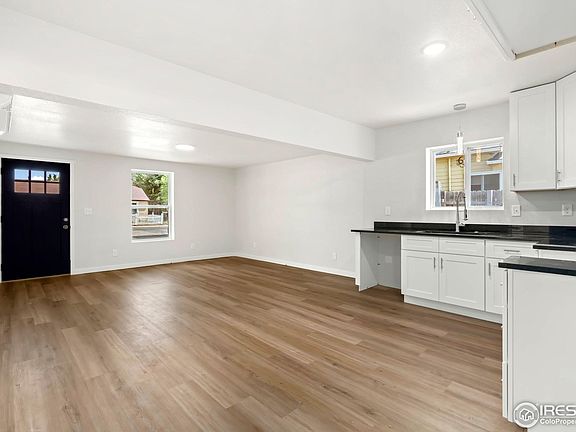 5th image of 1338 E 7th St
