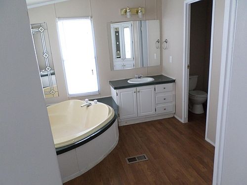 4th image of 170 Granite Run Dr