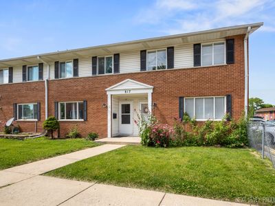 817 N Randall Rd APT D, Aurora, IL, 60506