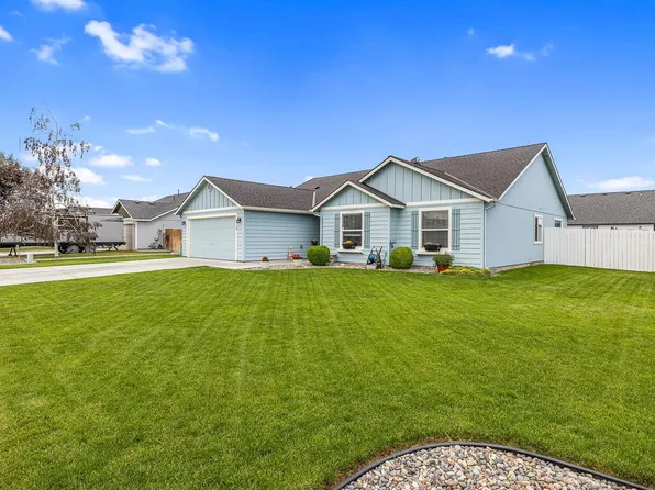 6110 Westport Ln, Pasco, WA 99301