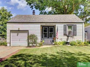 3537 N 53rd St, Omaha, NE 68104