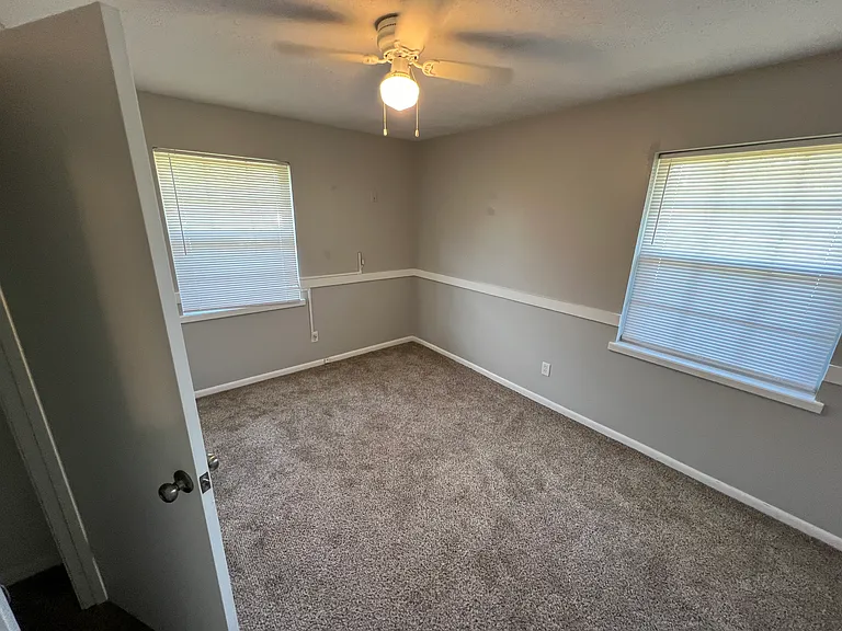 6311 Louisville Ave — Photo 15
