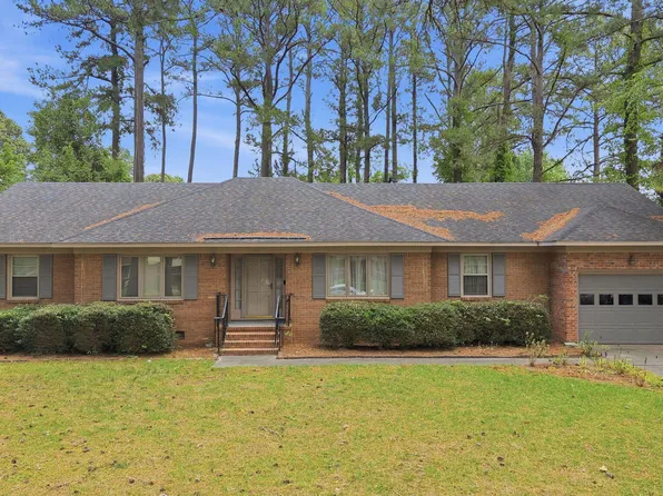 703 McMillan Dr, Tarboro, NC 27886