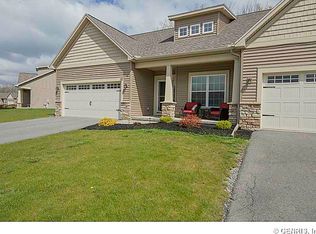 12 Golden Oaks Way, Rochester, NY 14624