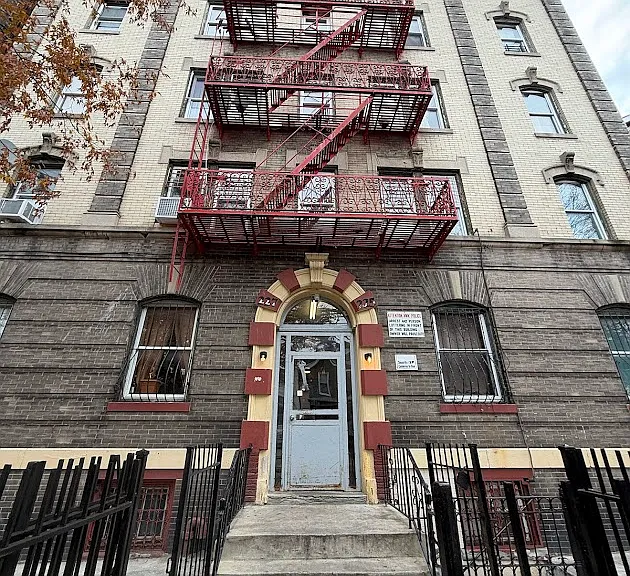 225-227 Clifton Ave #10R — Photo 1