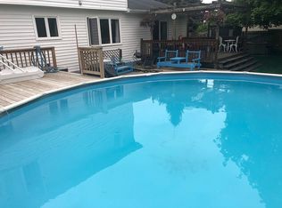 5781 Whisperwood Dr, Haslett, MI 48840