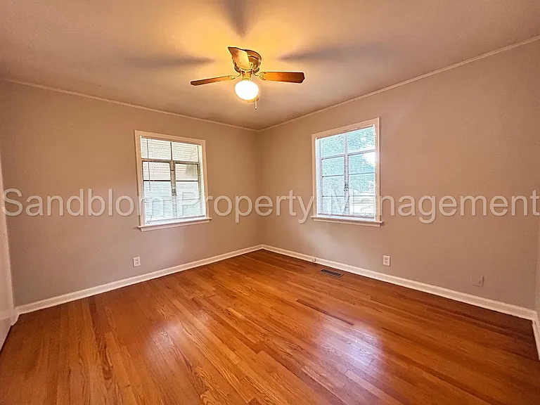 1439 S Louisville Ave — Photo 10