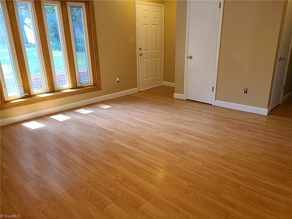 3rd image of 5516 Oak Summit Ct