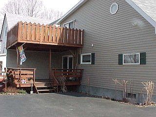 2nd image of 19 Howe St