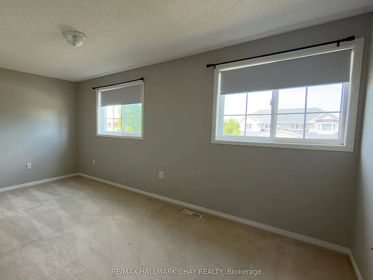 207 Tunbridge Rd — Photo 11