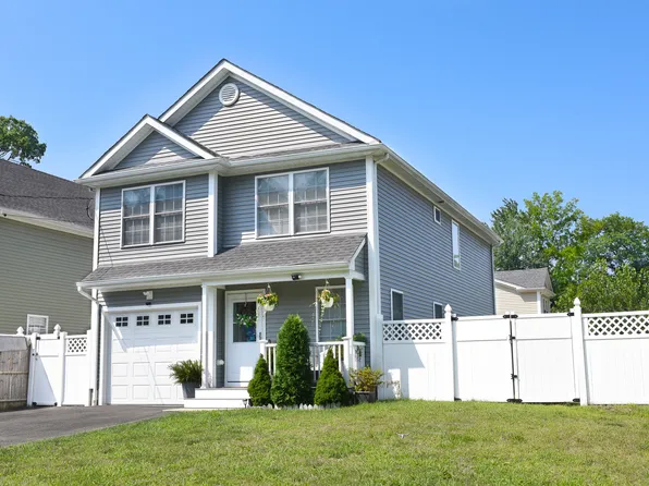 803 Pond Street, Bridgeport, CT 06606