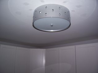 400 E Randolph St APT 801, Chicago, IL 60601