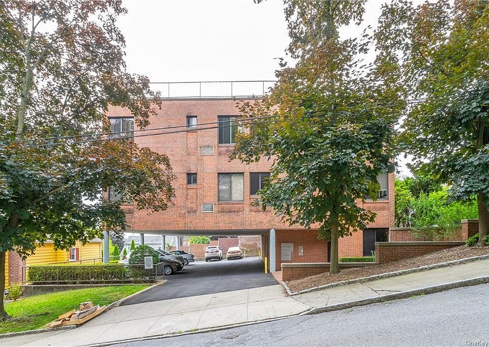1st image of 16 Ross St #1D