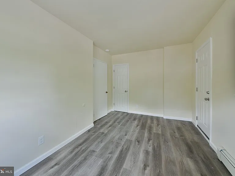 422 Willow Grove Ave — Photo 23