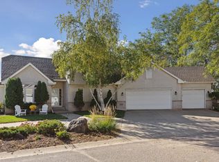 1466 Kingswood Pond Overlook, Saint Paul, MN 55122