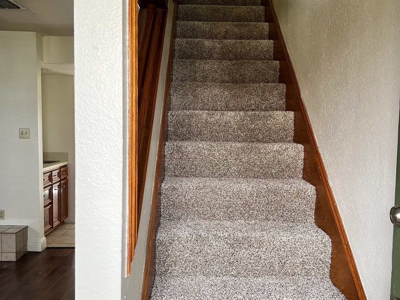 2 bed, 1195 sqft, $1,350 — Photo 4