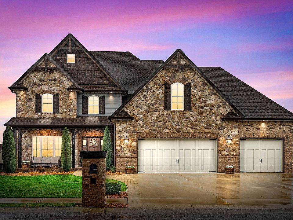 1st image of 108 Bainbridge Dr