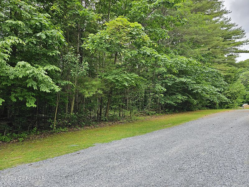 3rd image of L11 Middle Road