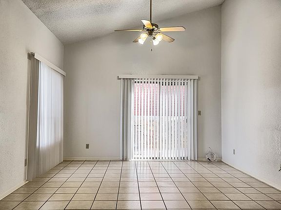 3rd image of 204 Cutlass Dr