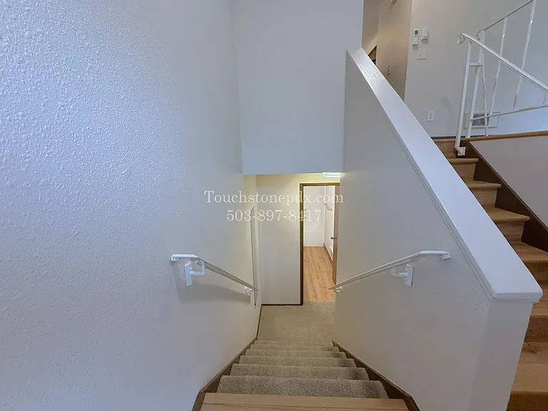 120 SE 176th Pl — Photo 3