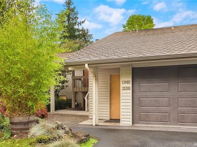 1339 Bellefield Park Ln, Bellevue, WA, 98004