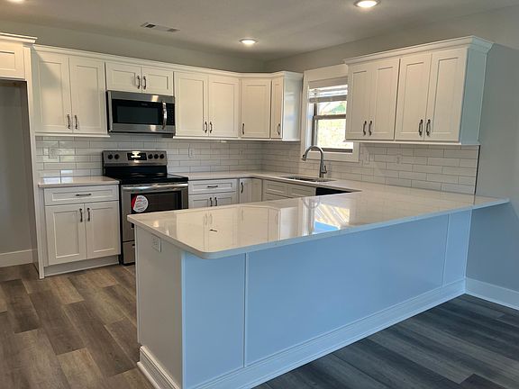Beautiful white kitchen