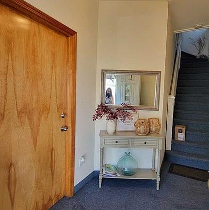 2nd image of 426 Grace Ave