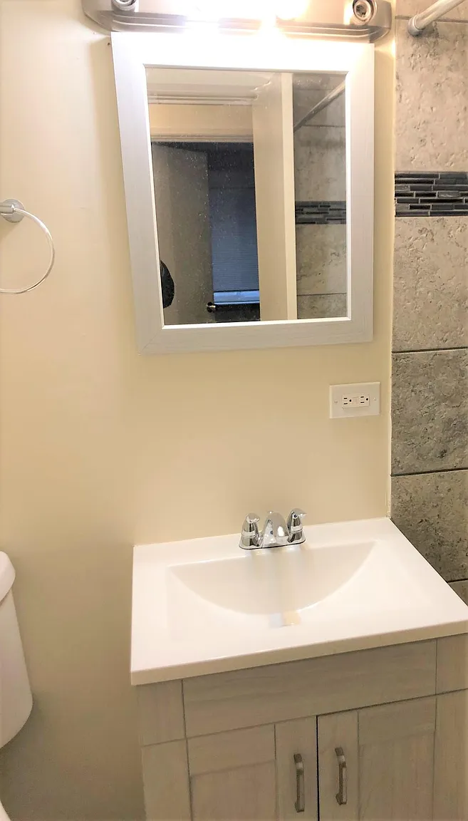 10086 Holly Ln photo 1