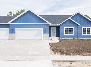 409 Valley Dr, Theresa, WI 53091