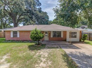 15901 Albany Dr, Biloxi, MS 39532