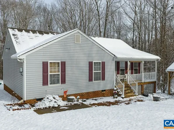 382 Patrick Henry Pl, Louisa, VA 23093