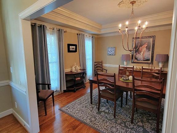 3rd image of 80 Willow Cove Rd