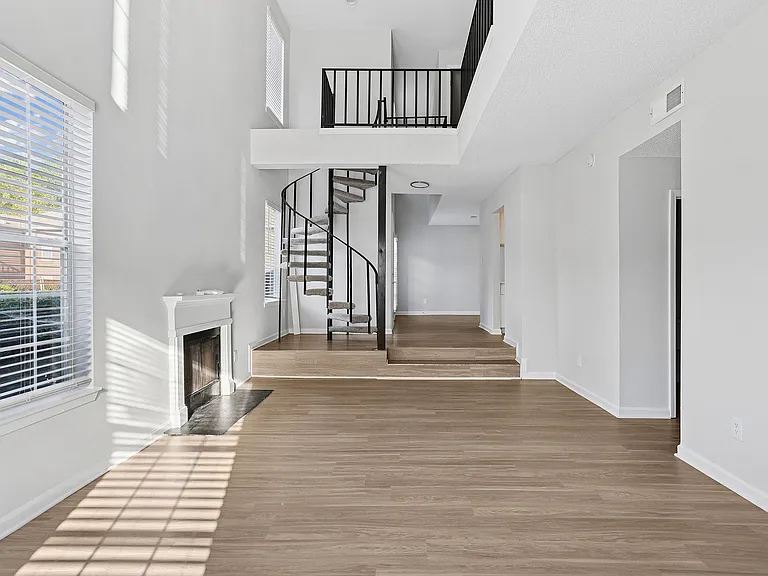 ReNew Cobb — Photo 16
