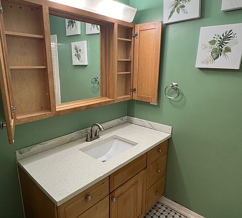 4th image of 4472 Habersham Ln S #192