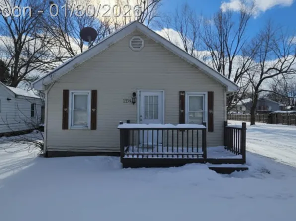 2194 E Bristol Rd, Burton, MI 48529