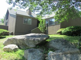 172 Chickasaw Ln #B, Stratford, CT 06614