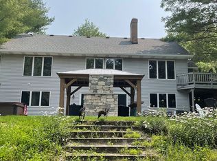 6847 Blythefield Ave NE, Rockford, MI 49341