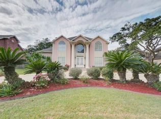 120 Oak Manor Ln, Saint Rose, LA 70087