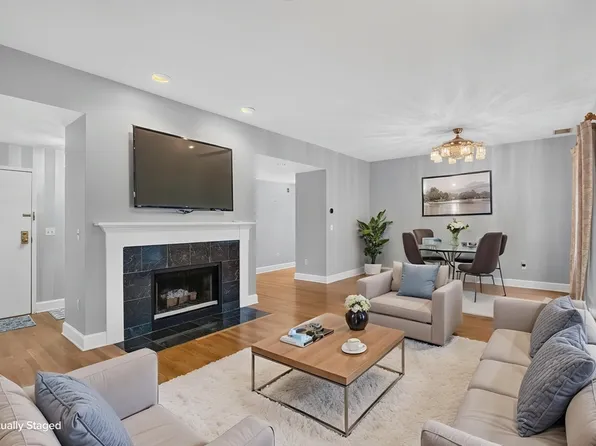 216 Summit Ave APT E201, Brookline, MA 02446