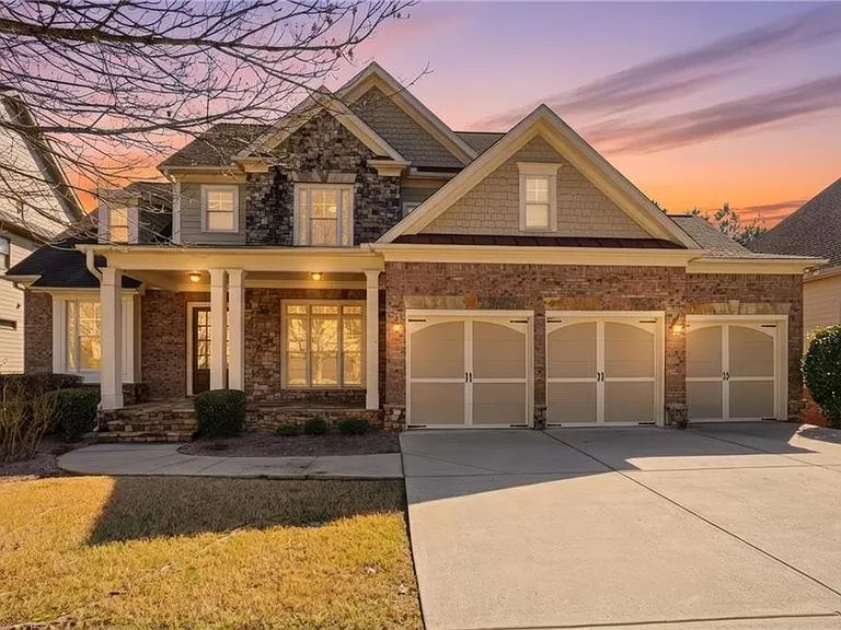 6437 Blue Water Dr — Photo 3