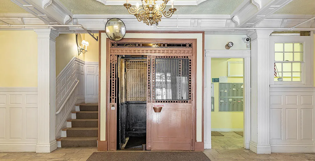 Bayview Apartments — Photo 2
