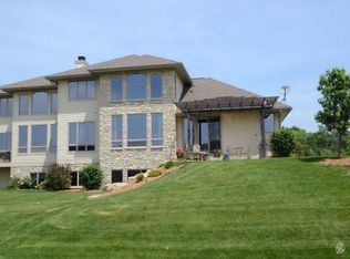 S8755 Waters Edge Way, Merrimac, WI 53561