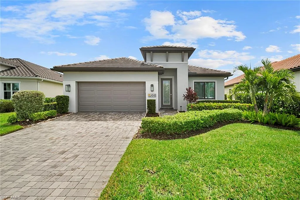 3 bed, 2.0 bath, 2445 sqft, $3,800 — Photo 1