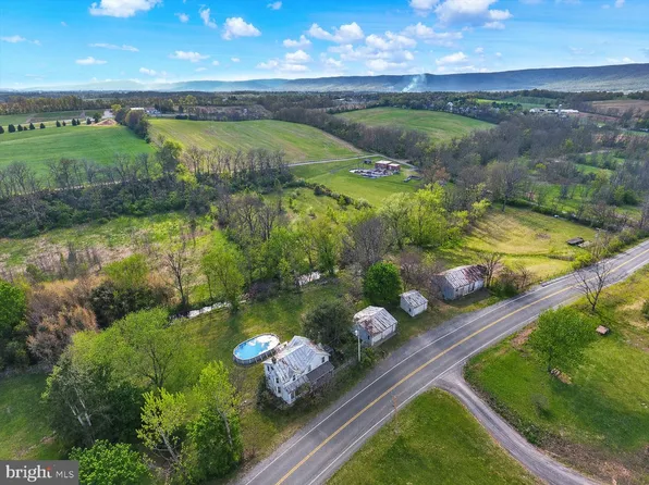 122 Shippensburg Rd, Shippensburg, PA 17257