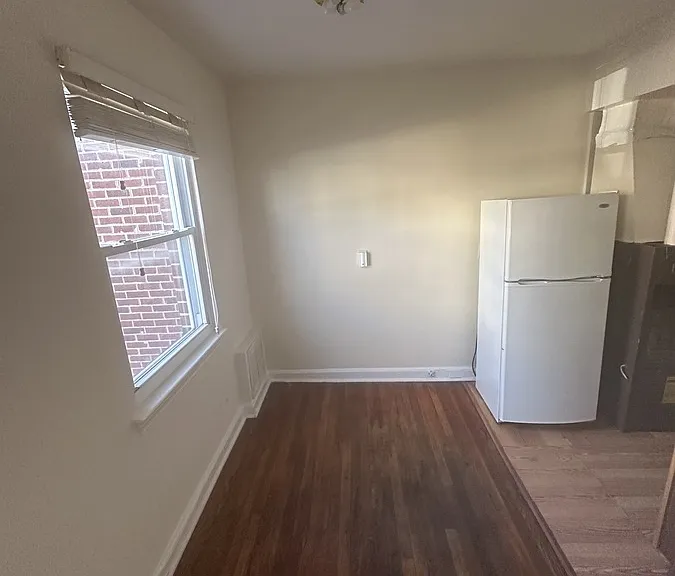 754 Girard St NW — Photo 7