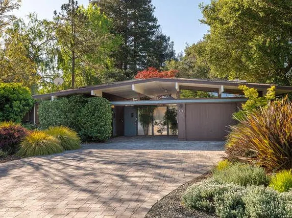812 San Francisco Ct, Stanford, CA 94305