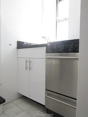 Rented by City Connections Realty | media 22