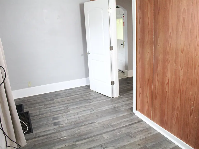 142 N Lancaster St — Photo 11