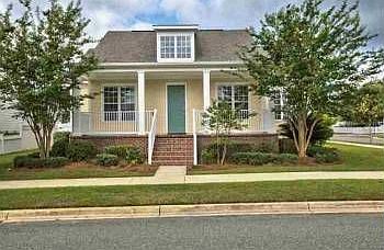 1st image of 3833 Overlook Dr