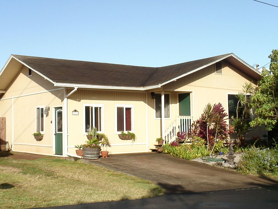 586 Pili Loko St. Paia